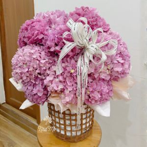 Giỏ hoa Tú Cầu hồng ngọt ngào